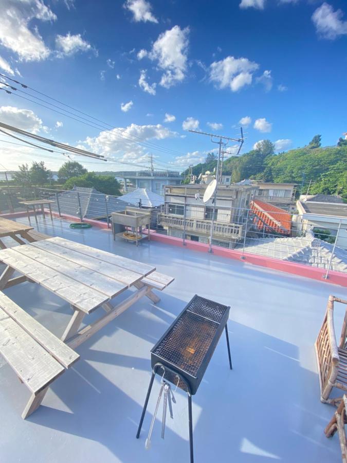 Hotel Little Swiss House 本部町 エクステリア 写真