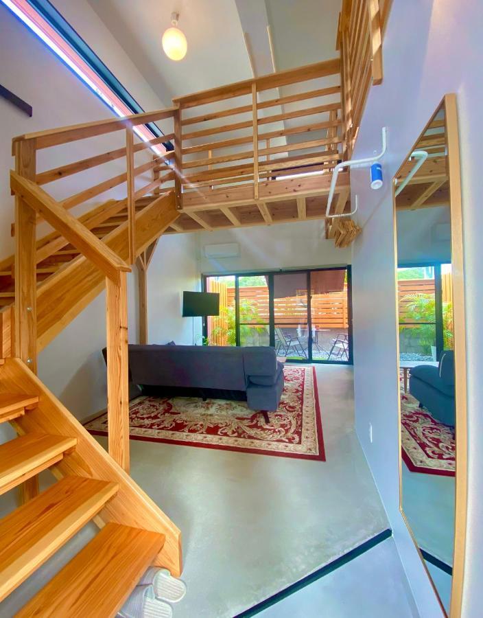 Hotel Little Swiss House 本部町 エクステリア 写真