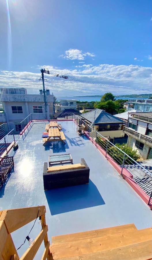 Hotel Little Swiss House 本部町 エクステリア 写真