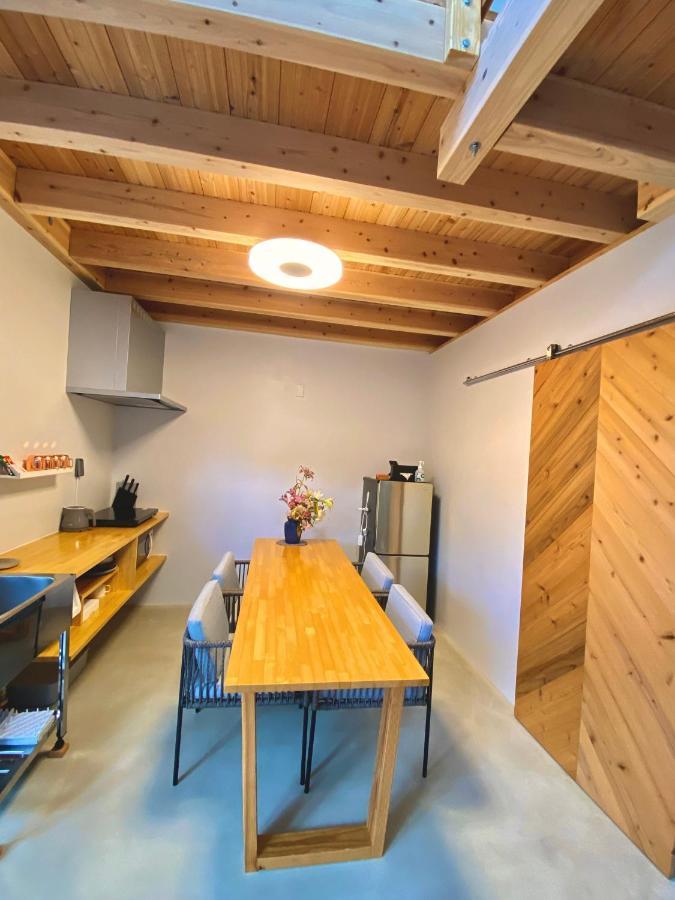 Hotel Little Swiss House 本部町 エクステリア 写真