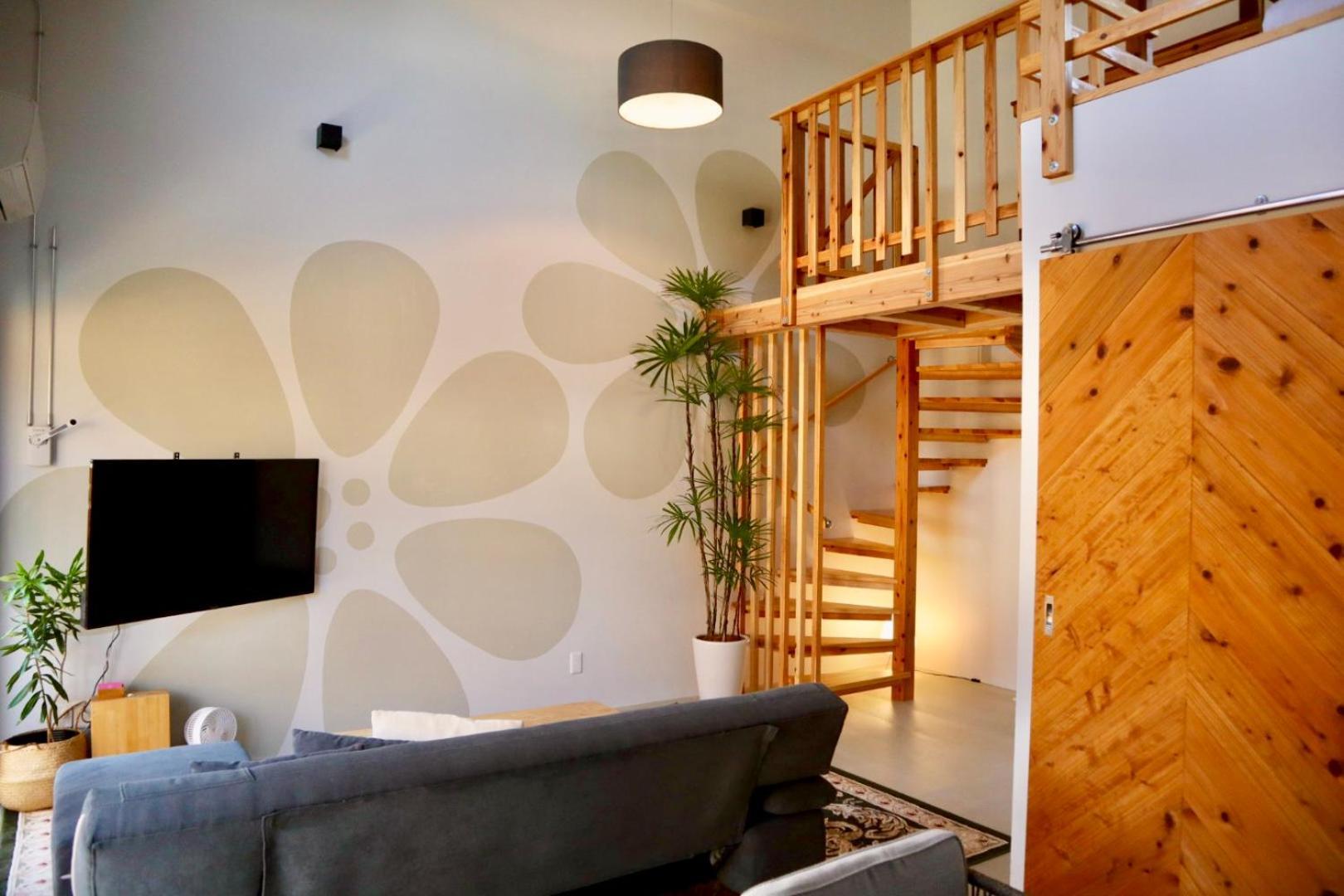 Hotel Little Swiss House 本部町 エクステリア 写真