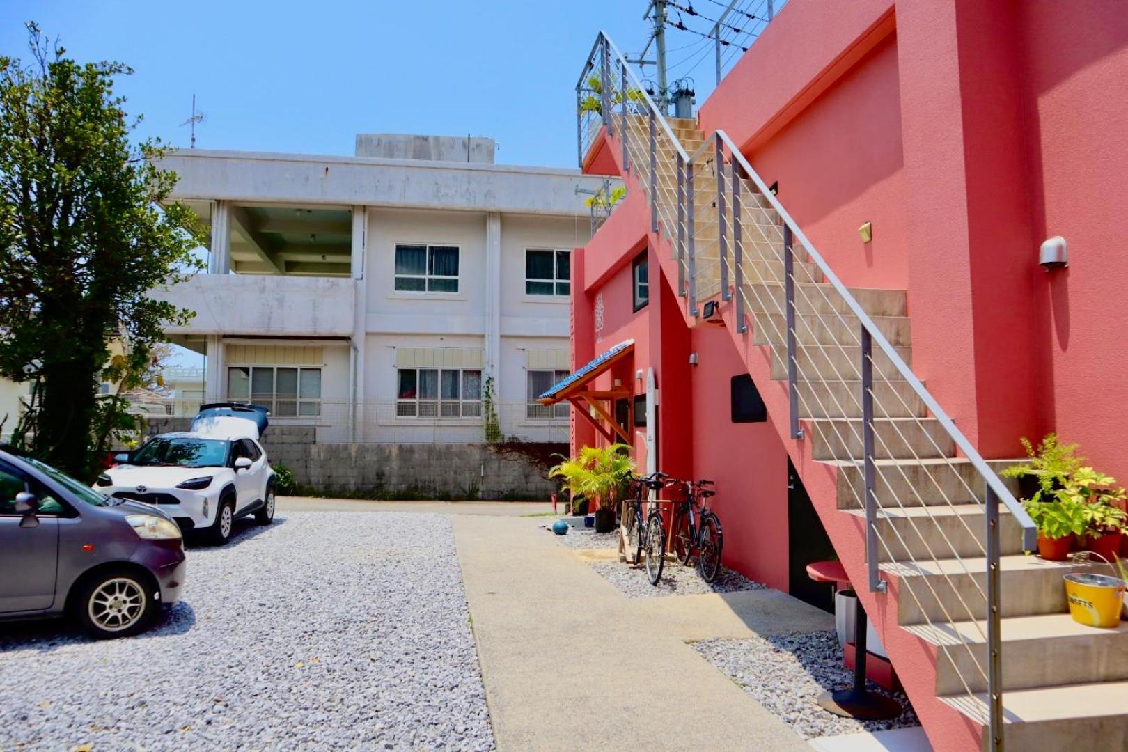 Hotel Little Swiss House 本部町 エクステリア 写真