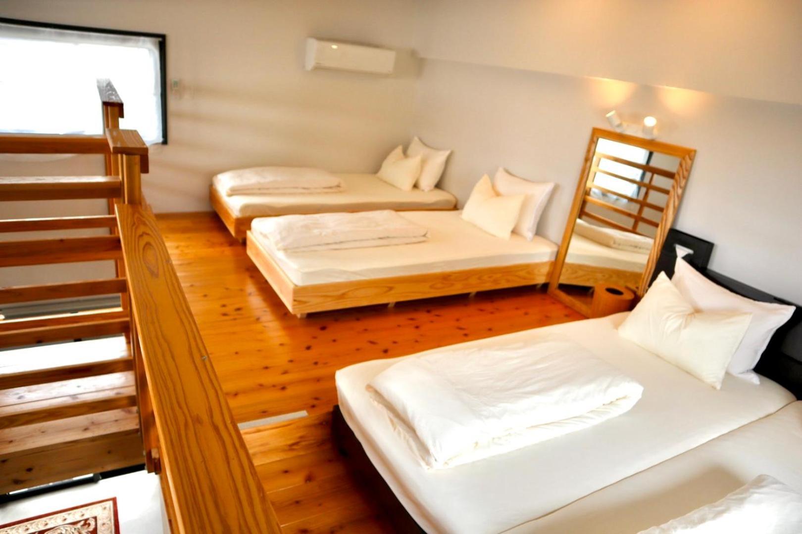 Hotel Little Swiss House 本部町 エクステリア 写真